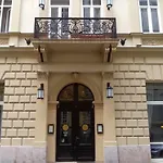 Baron Hotel