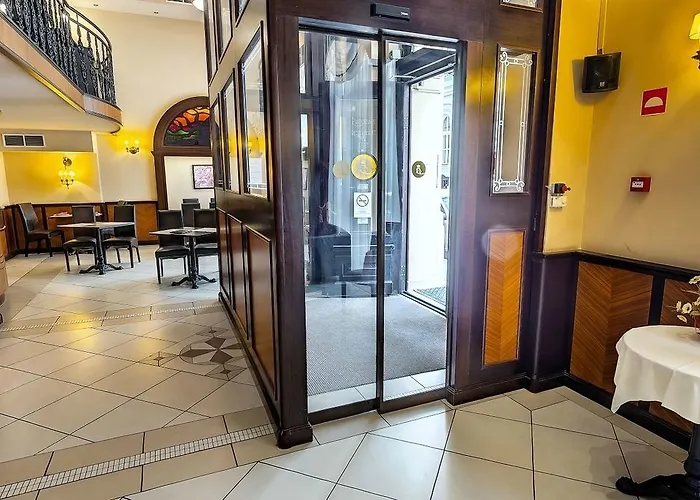 Otel Baron Budapeşte